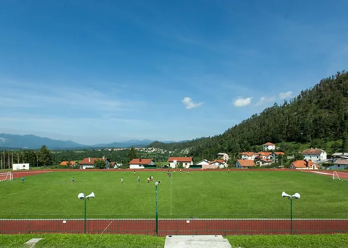 Albergue Youth Proteus Postojna